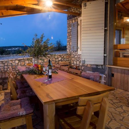 Villa, Stone House With Swimming Pool & Sauna, Beach, Sevid Exterior photo