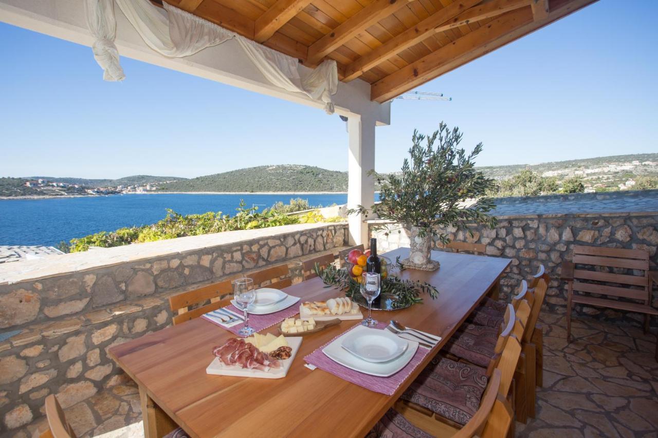 Villa, Stone House With Swimming Pool & Sauna, Beach, Sevid Exterior photo