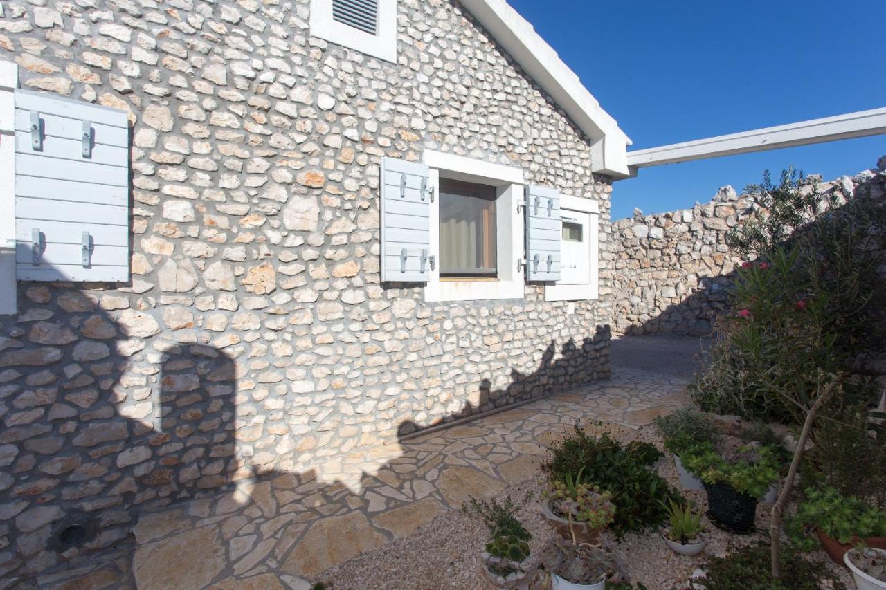 Villa, Stone House With Swimming Pool & Sauna, Beach, Sevid Exterior photo
