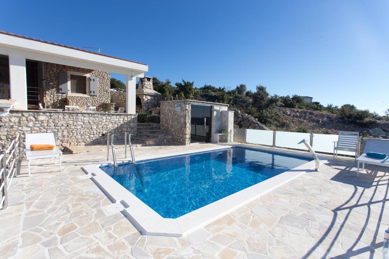 Villa, Stone House With Swimming Pool & Sauna, Beach, Sevid Exterior photo