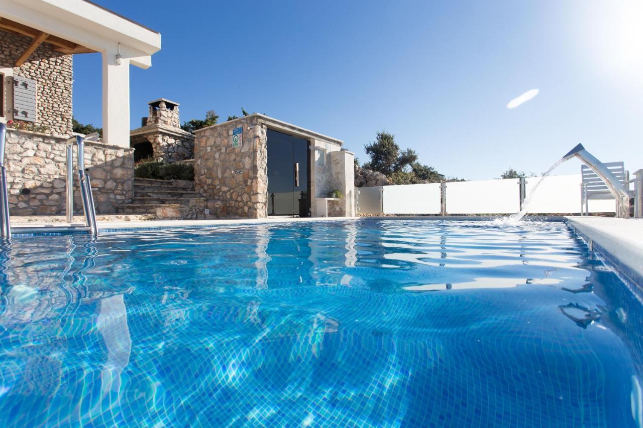 Villa, Stone House With Swimming Pool & Sauna, Beach, Sevid Exterior photo