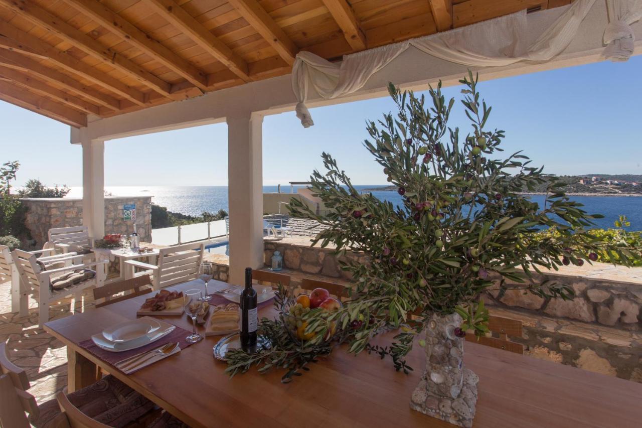 Villa, Stone House With Swimming Pool & Sauna, Beach, Sevid Exterior photo
