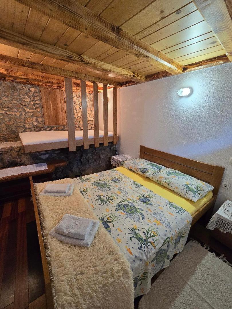 Villa, Stone House With Swimming Pool & Sauna, Beach, Sevid Exterior photo